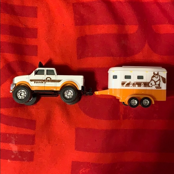 tonka truck with horse trailer